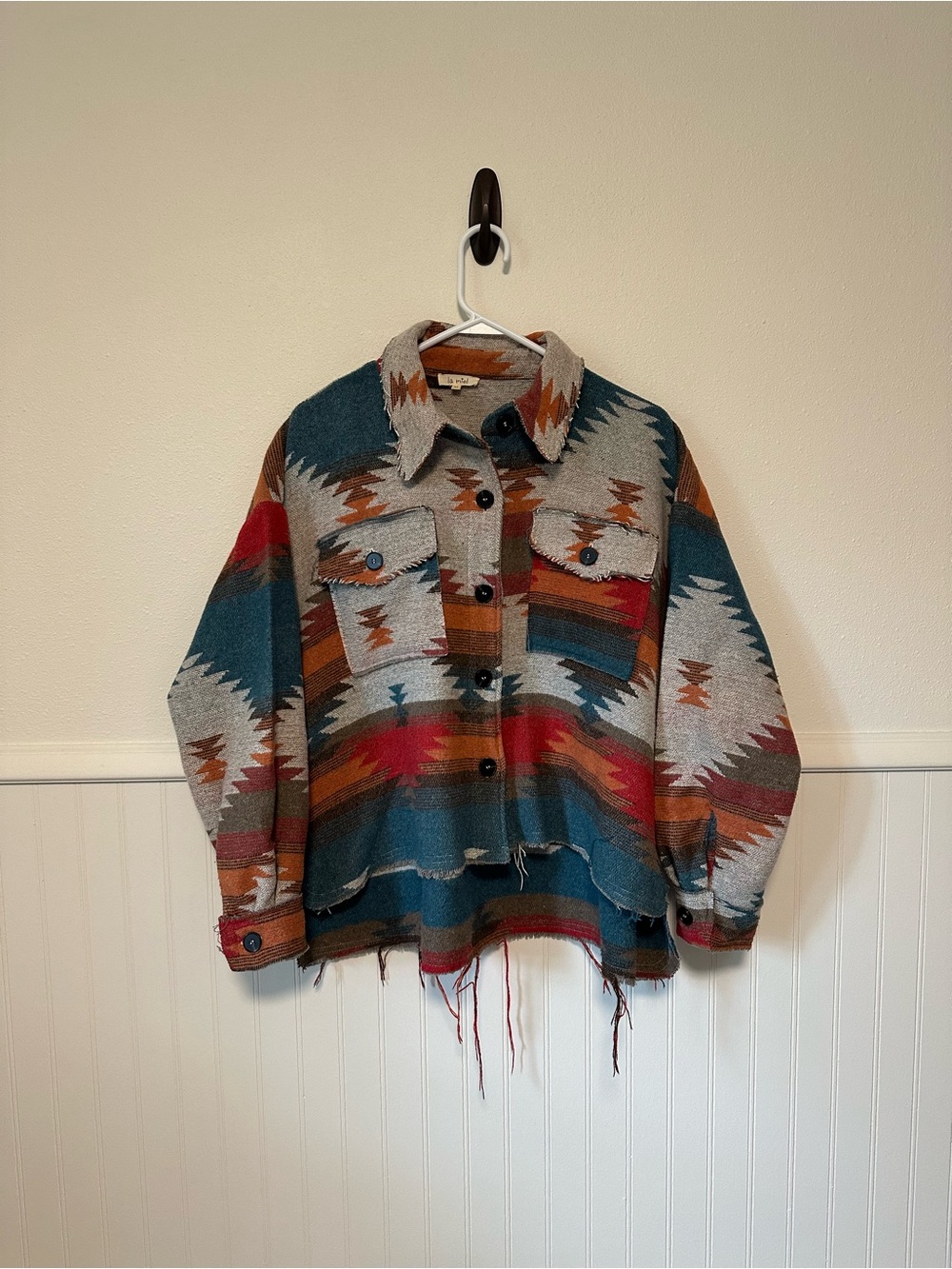 La Miel Aztec Frayed Raw Hem Shacket Blanket Jacket Boho Southwestern Size M